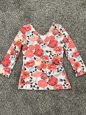 Weekenders Women's Floral Deep V-Neck Long Sleeve Top